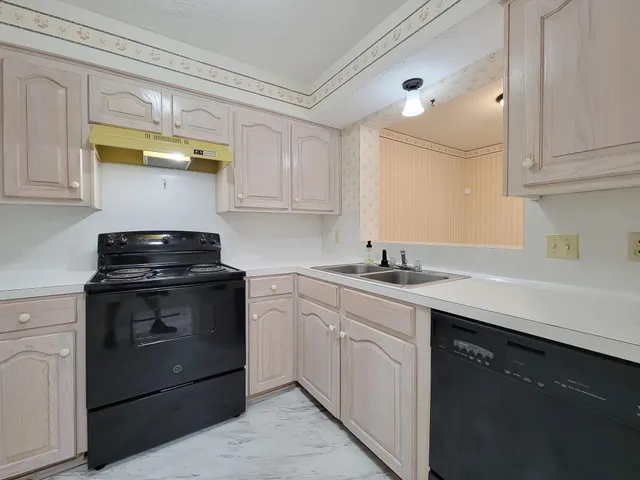 $1,400 | 1815 Country Village Boulevard, Humble, TX 77338