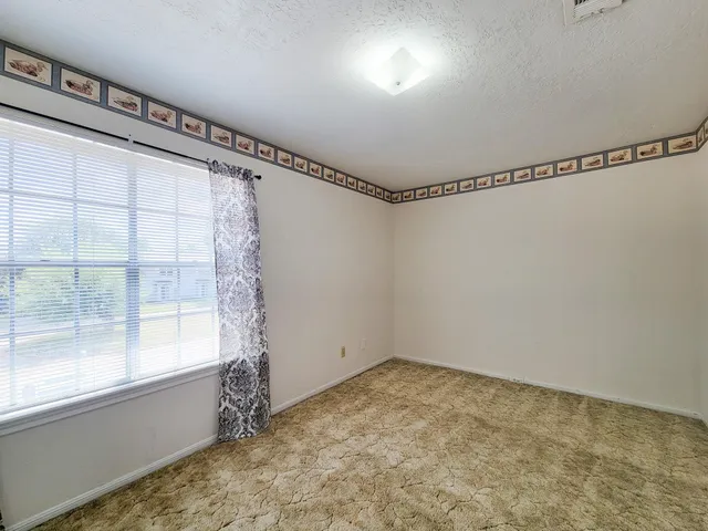 $1,400 | 1815 Country Village Boulevard, Humble, TX 77338