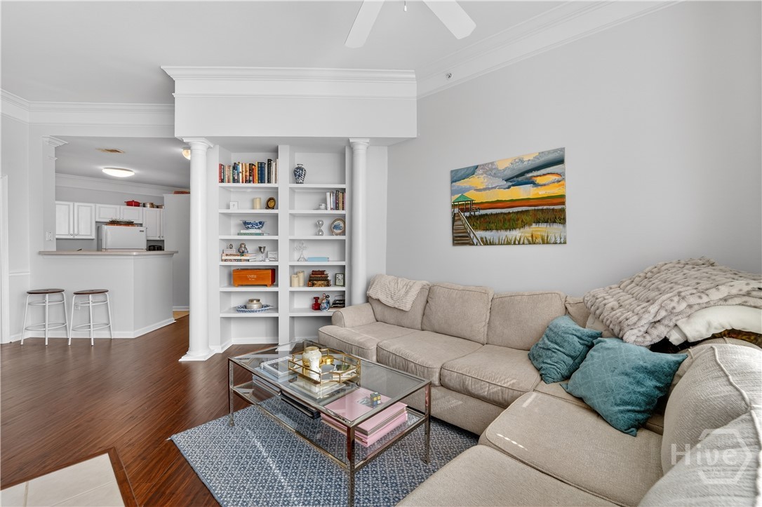 2136 Whitemarsh Way Savannah, GA 31410 - Photo 6 of 32