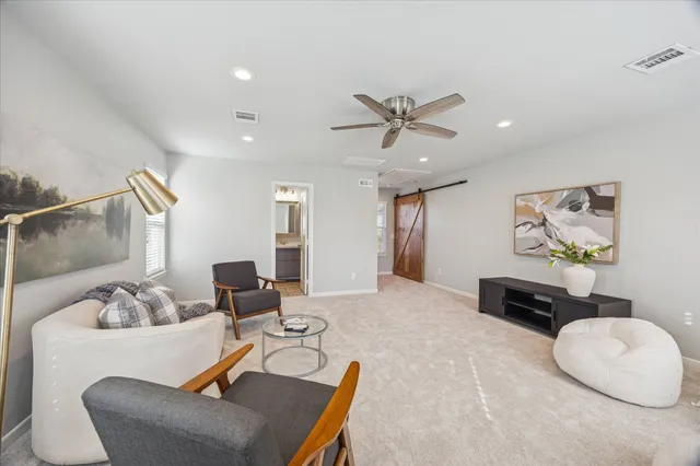 $925,000 | 211 East 24th Street, Houston, TX 77008