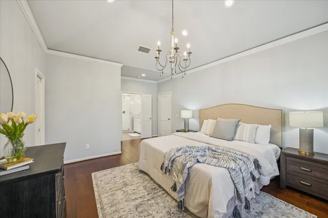 $925,000 | 211 East 24th Street, Houston, TX 77008