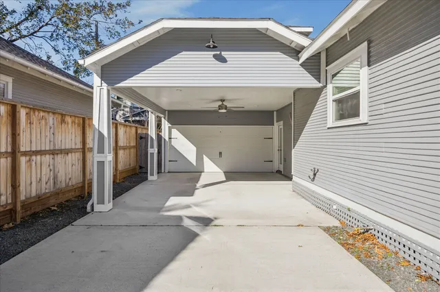 $925,000 | 211 East 24th Street, Houston, TX 77008