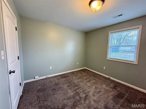 $179,000 | 1203 West Main Street, Bowling Green, MO 63334