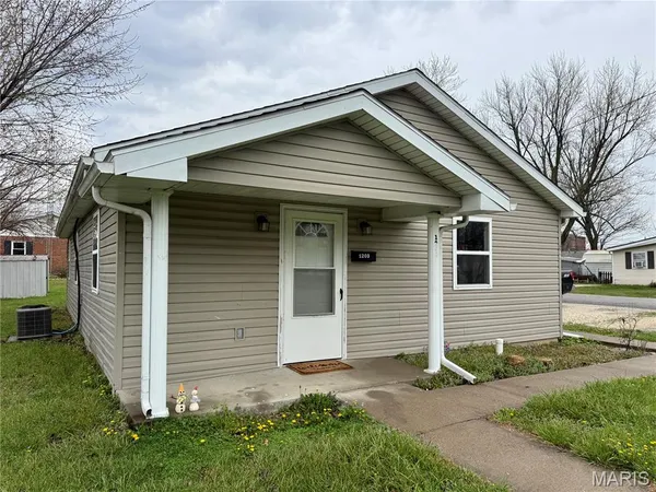 $179,000 | 1203 West Main Street, Bowling Green, MO 63334