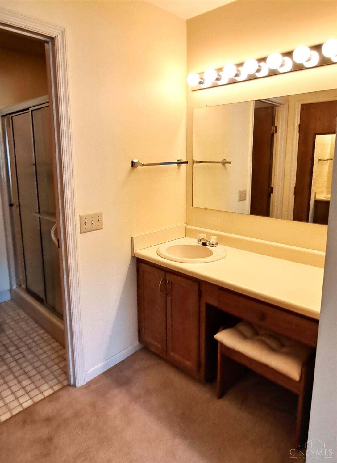 5644 Bridgetown Road Cincinnati, OH 45248 - Photo 14 of 27