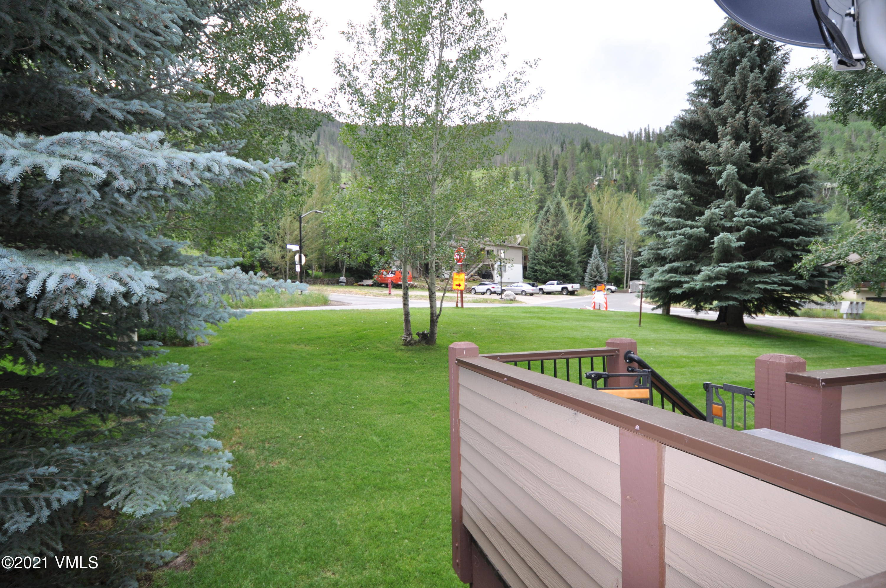 2743 Kinnickinnick Road, Unit A4 Vail, CO 81657 - Photo 16 of 28 DSC_0195