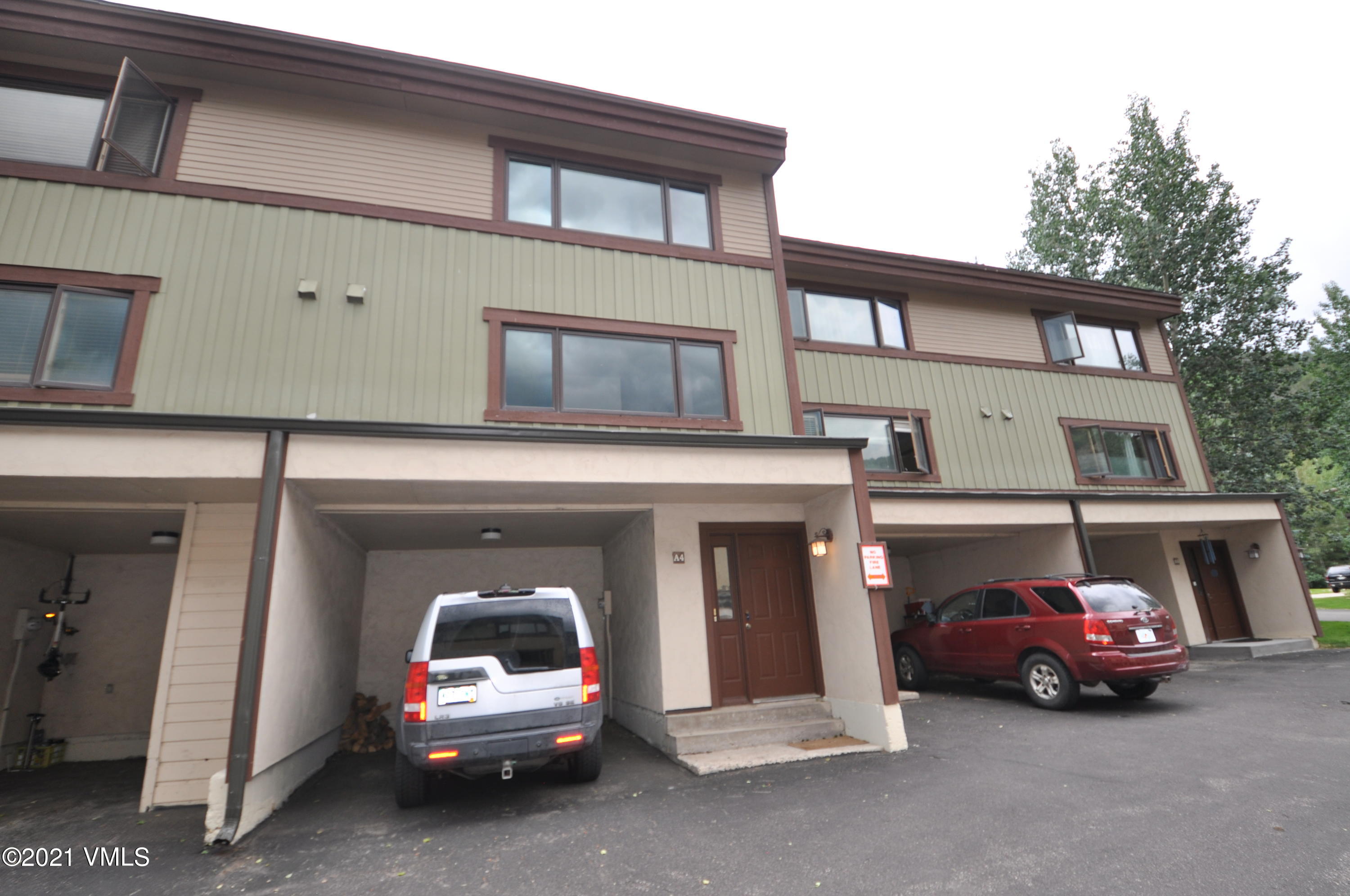 2743 Kinnickinnick Road, Unit A4 Vail, CO 81657 - Photo 2 of 28 DSC_0180