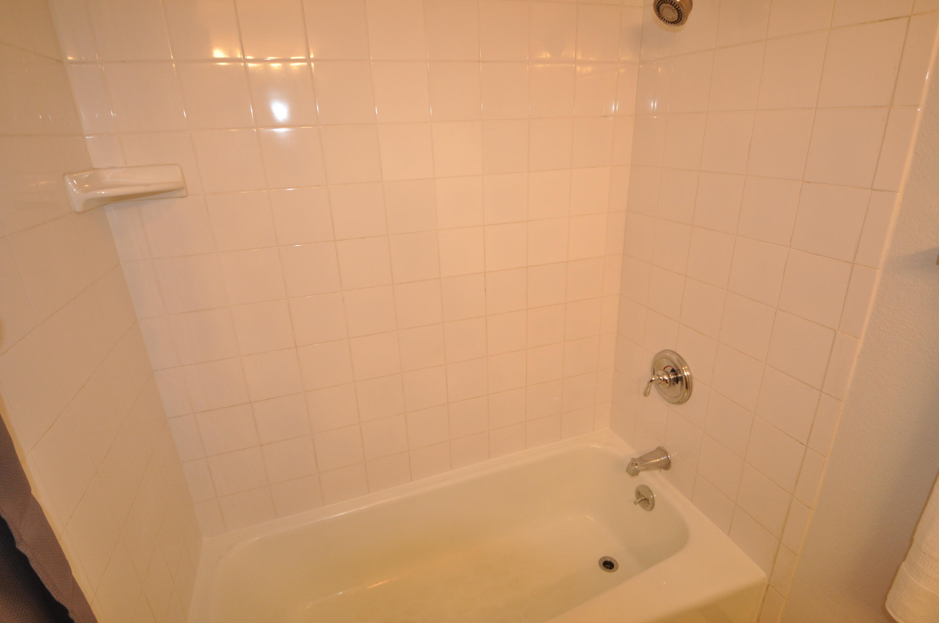 2743 Kinnickinnick Road, Unit A4 Vail, CO 81657 - Photo 8 of 28 DSC_0187