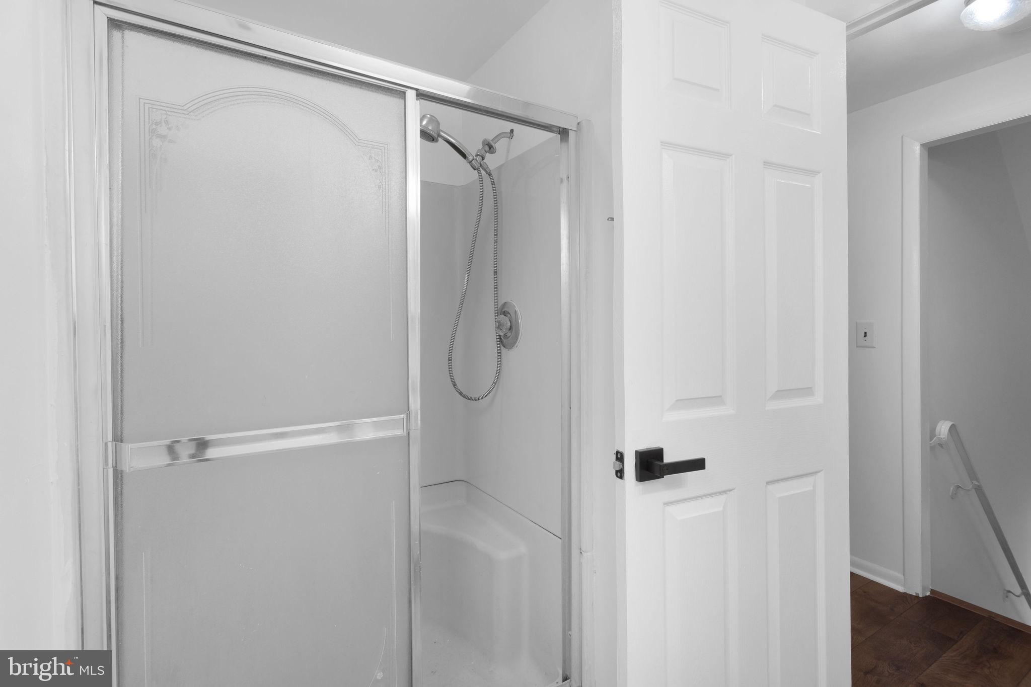 950 Central Avenue Runnemede, NJ 08078 - Photo 19 of 24 Second floor bath