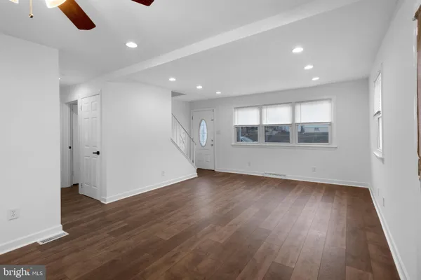 $2,875 | 950 Central Avenue, Runnemede, NJ 08078