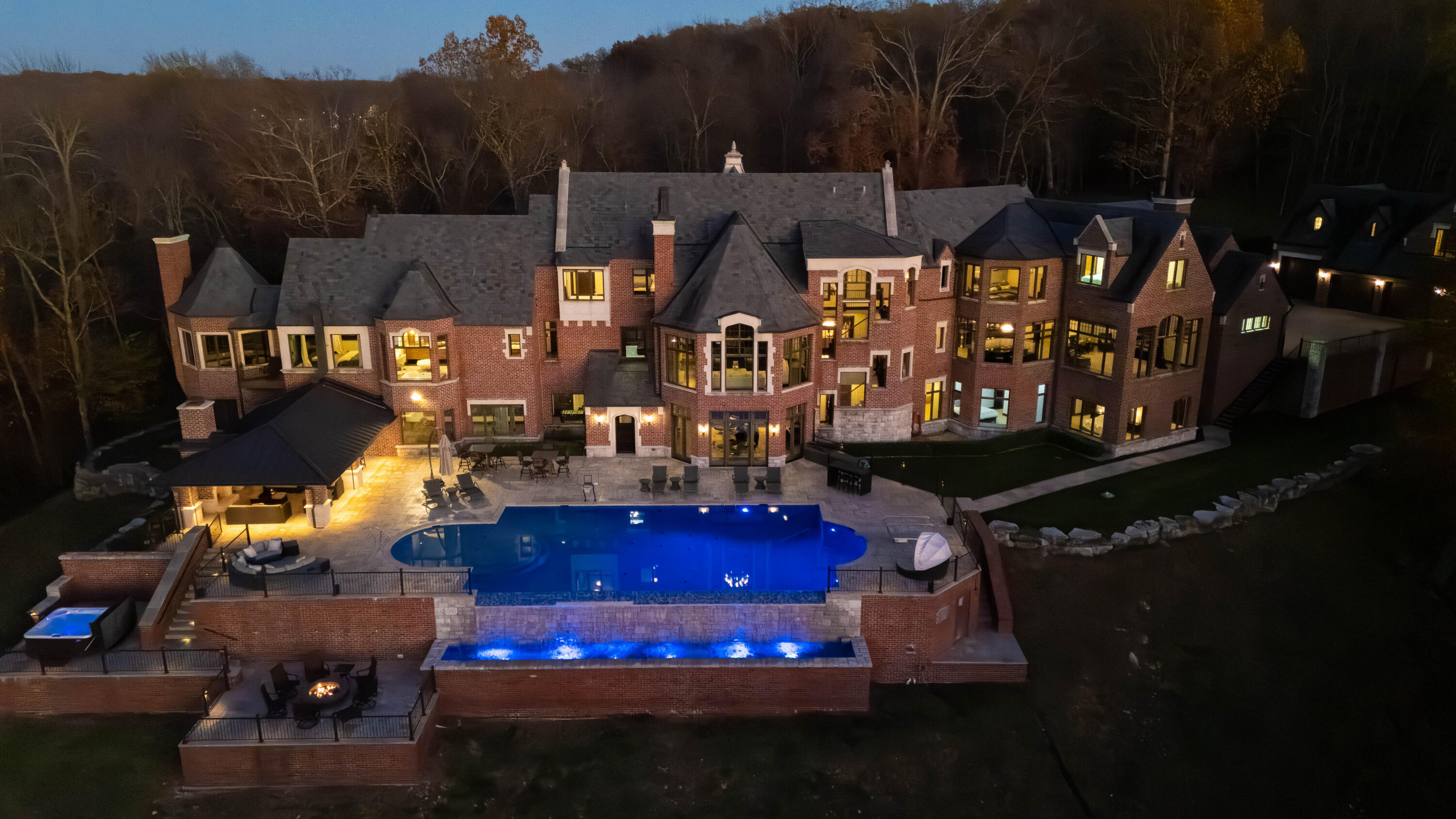 6052 East Summit View Drive Springfield, MO 65809 - Photo 129 of 129 DJI_20240603020149_0091_D-Enhanced-NR