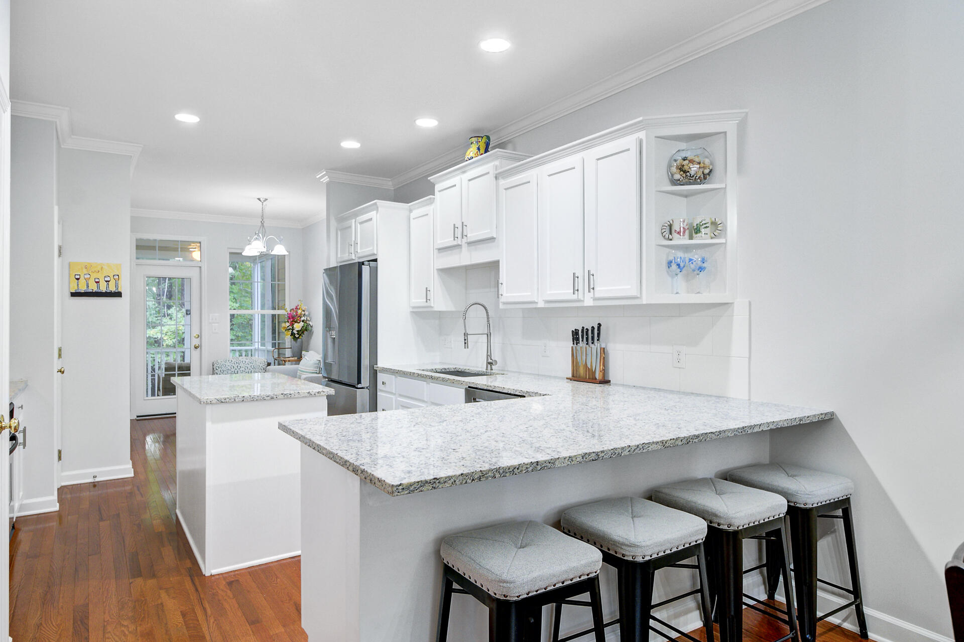 272 Fair Sailing Road Mount Pleasant, SC 29466 - Photo 11 of 47