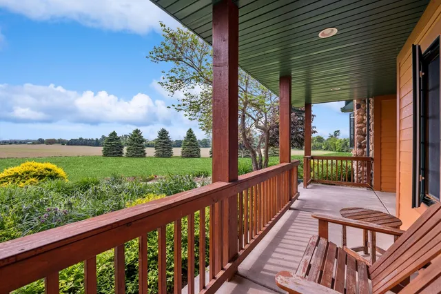$1,299,900 | N2399 County Rd O South, Delavan, WI 53115