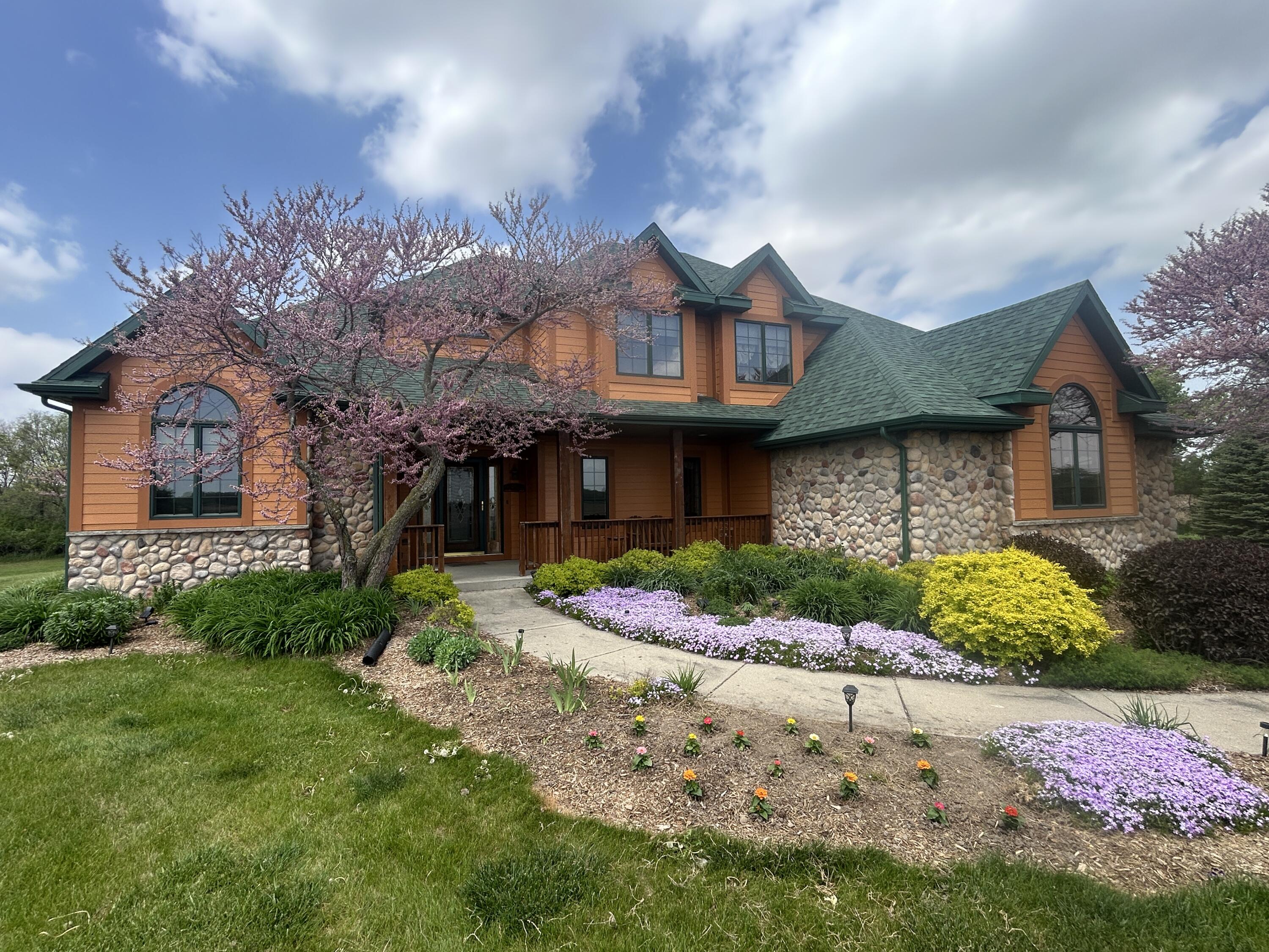 N2399 County Rd O South Delavan, WI 53115 - Photo 2 of 27 IMG_6690