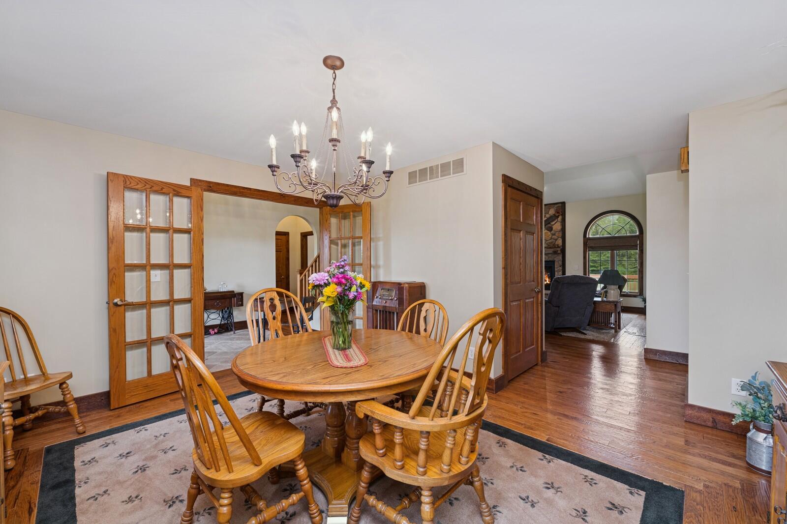 N2399 County Rd O South Delavan, WI 53115 - Photo 5 of 27 large_2004