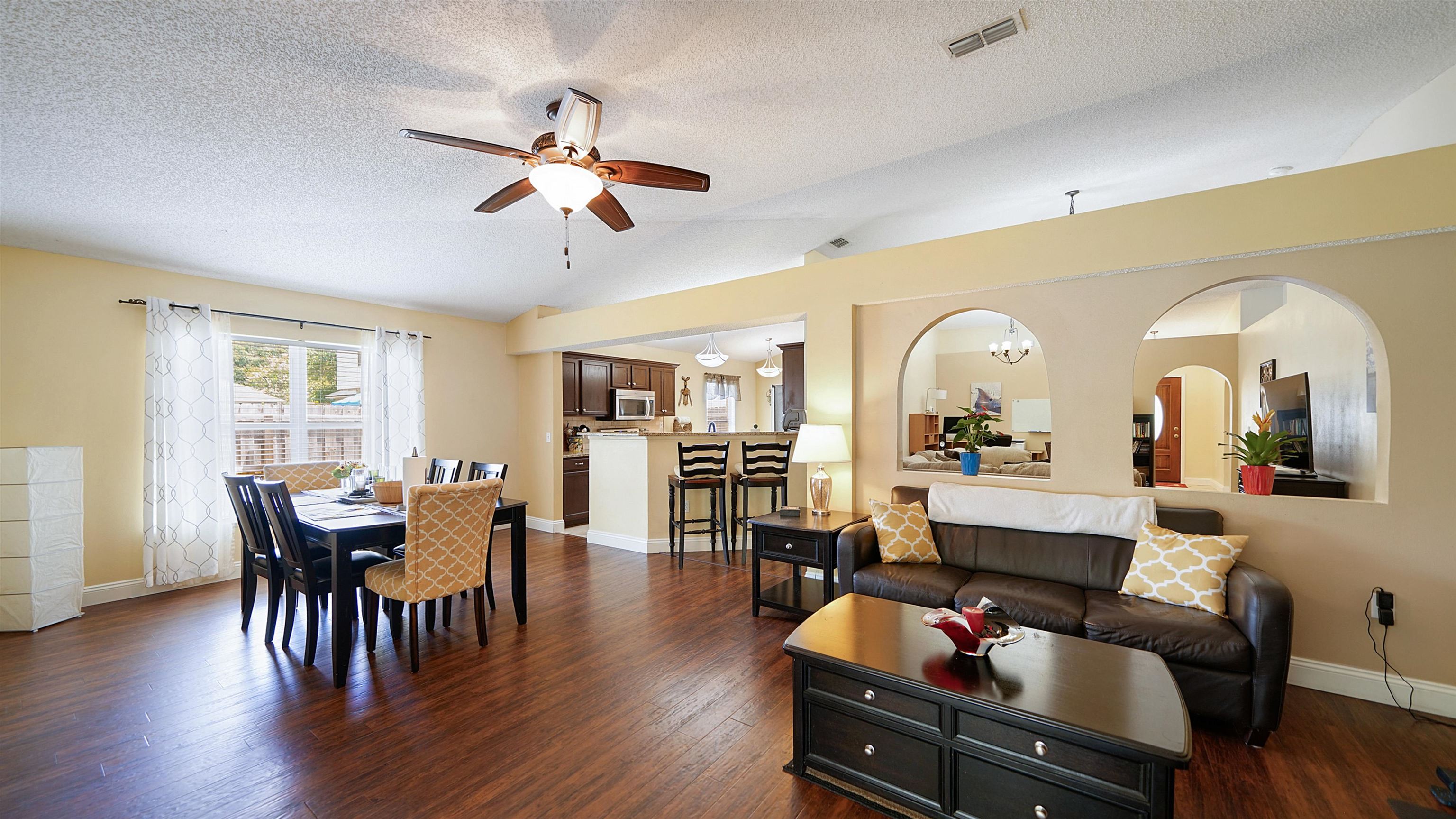 12436 Hickory Forest Road Jacksonville, FL 32226 - Photo 4 of 25 Gallery Image 4
