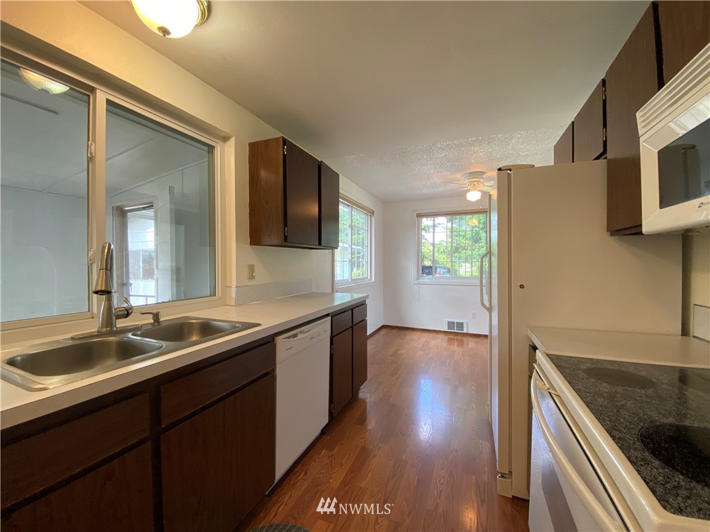 14531 Mud Run Road Southeast Yelm, WA 98597 - Photo 8 of 40 Gallery Image 8