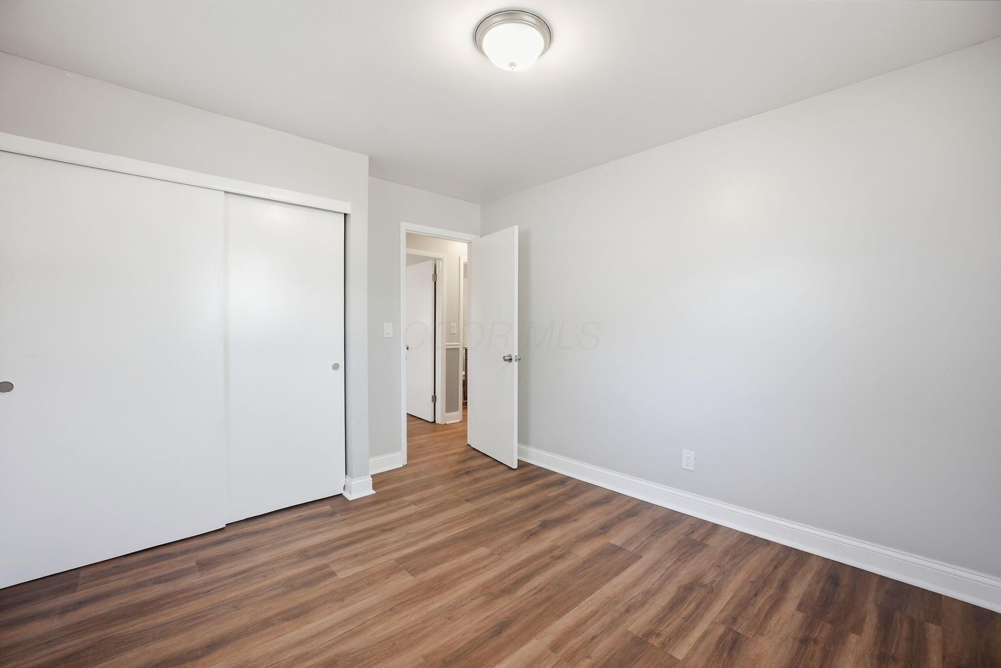 6034 Karl Road Columbus, OH 43229 - Photo 27 of 49