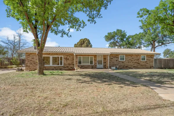 $225,000 | 105 13th Street, Seagraves, TX 79359
