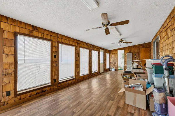 $225,000 | 105 13th Street, Seagraves, TX 79359