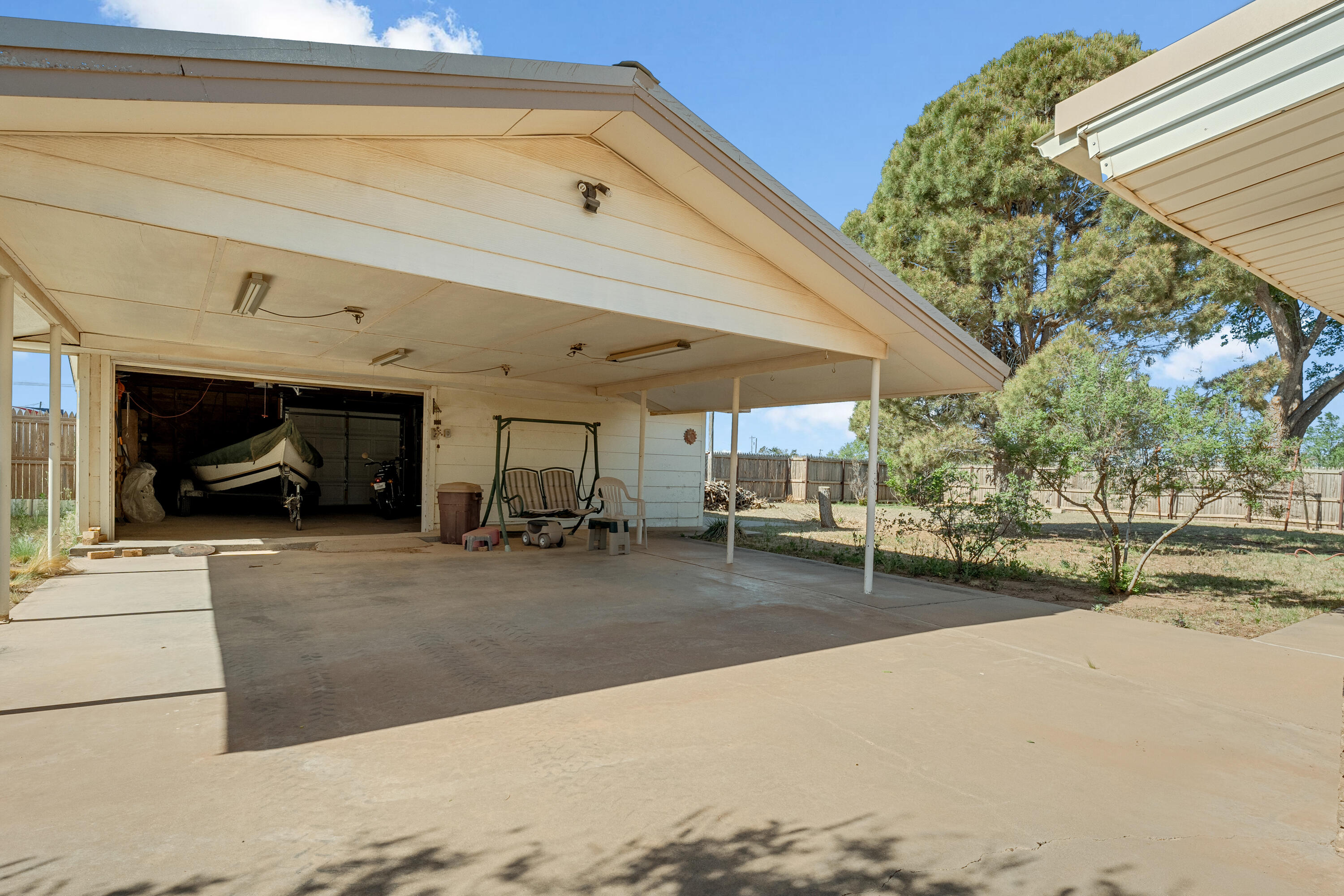105 13th Street Seagraves, TX 79359 - Photo 3 of 25 DSC08175
