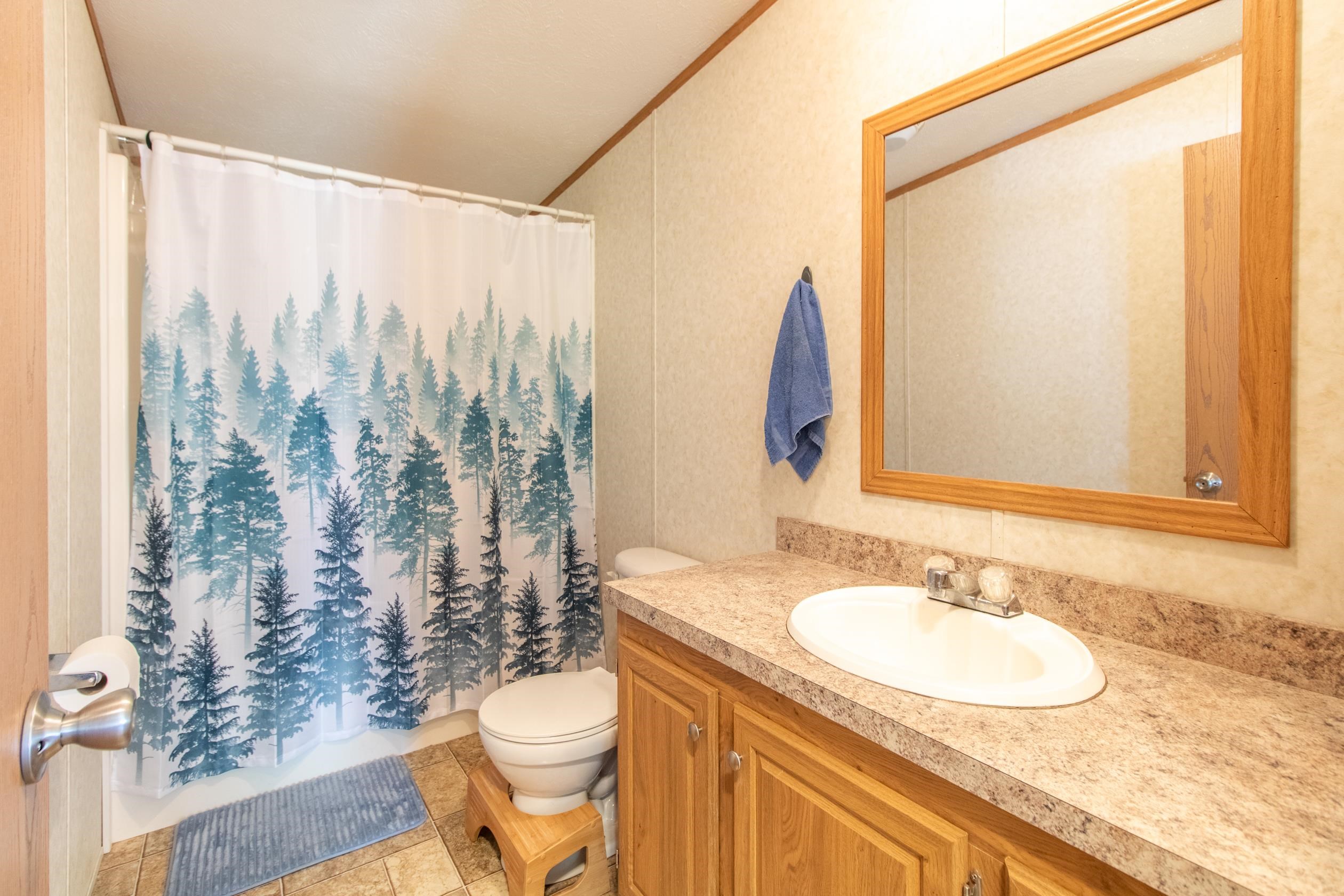 124 Willis Road Charleston, VT 05872 - Photo 6 of 36 Gallery Image 6