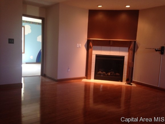 4012 Oakview Drive Springfield, IL 62712 - Photo 2 of 6