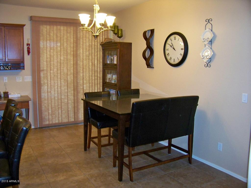 6958 West Harwell Road Laveen, AZ 85339 - Photo 8 of 26 Dining area