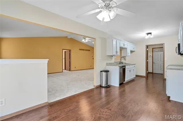 $325,000 | 3079 Shady Oak Drive, Unit 15B, St. Charles, MO 63301