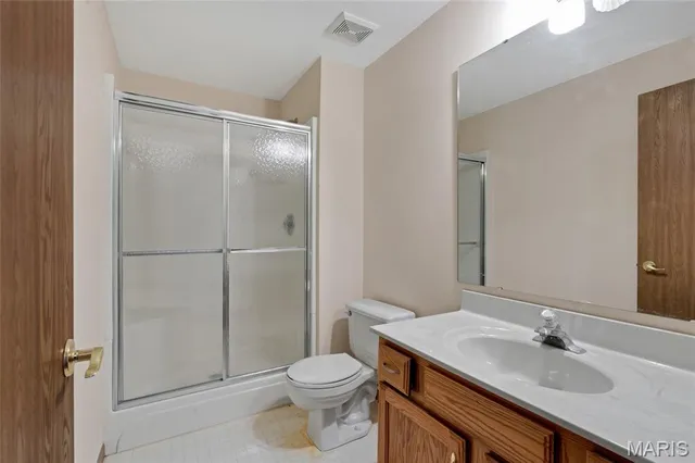 $325,000 | 3079 Shady Oak Drive, Unit 15B, St. Charles, MO 63301