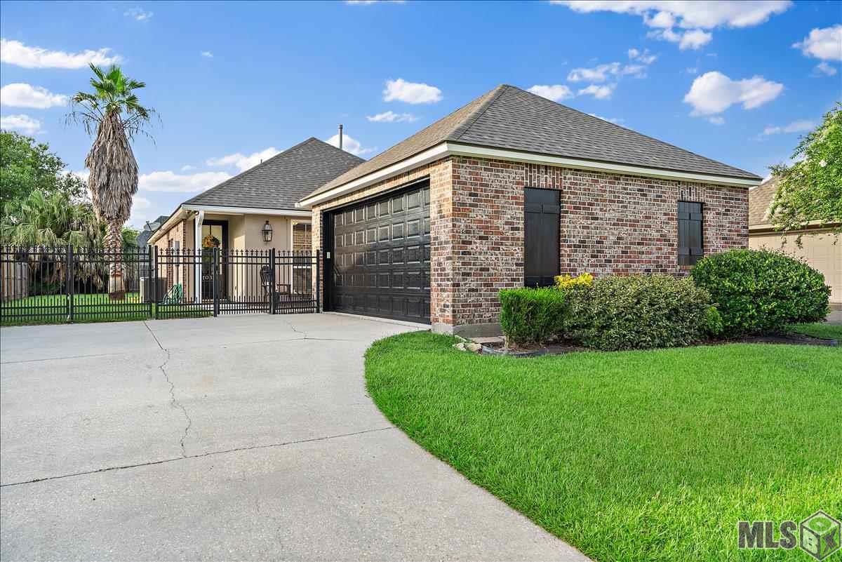 10315 Springridge Avenue Baton Rouge, LA 70810 - Photo 1 of 25 Gallery Image 1