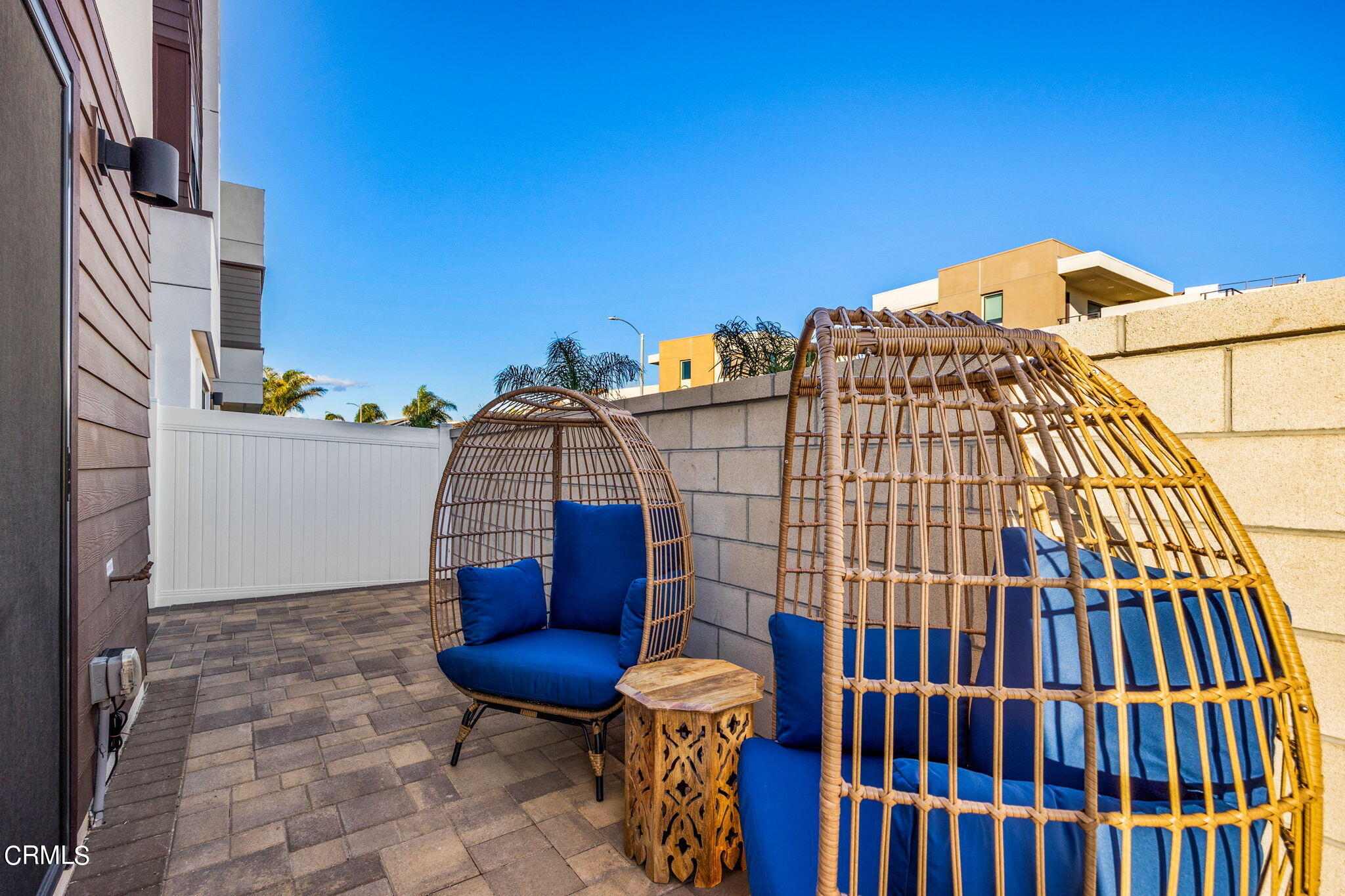 1051 Canal Street Oxnard, CA 93035 - Photo 38 of 54 38-web-or-mls-Upmarketmedia_1051Can-16