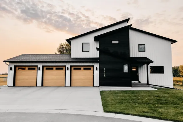 $739,900 | 1836 Indigo Trail, Mankato, MN 56001