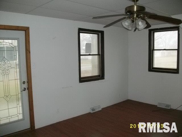 481 West First Street Beckemeyer, IL 62219 - Photo 3 of 10 Gallery Image 3