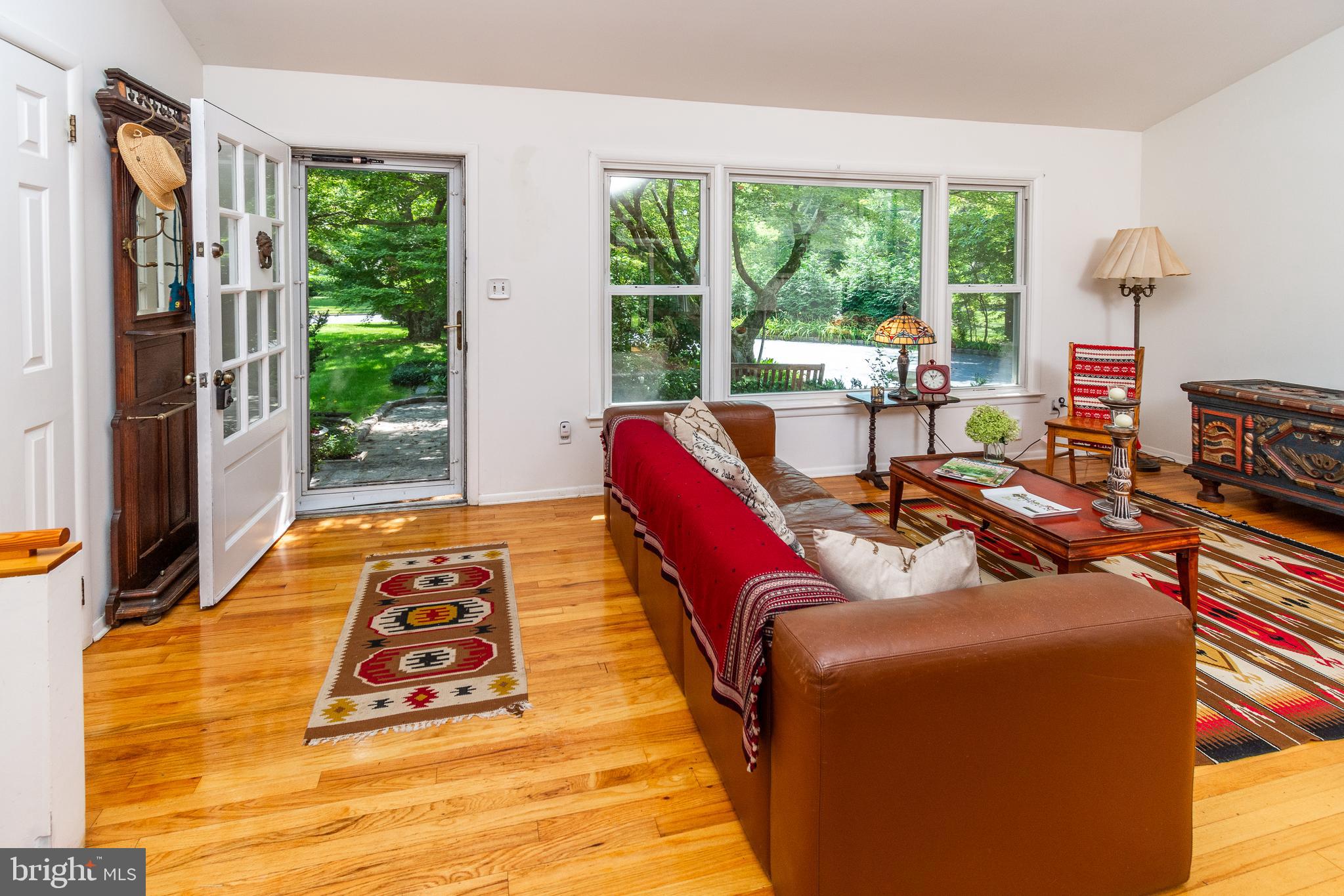 11 Quaker Road Princeton Junction, NJ 08550 - Photo 11 of 75 Living Room