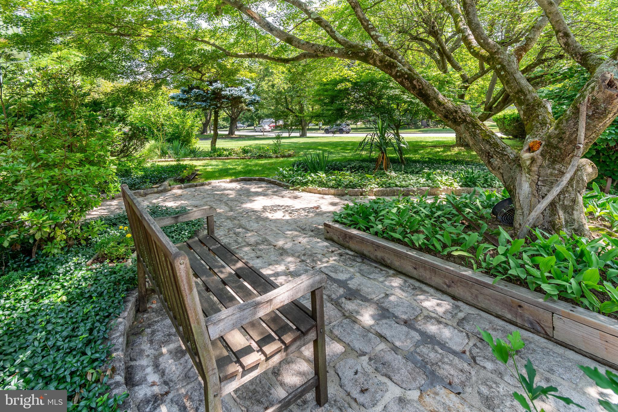 11 Quaker Road Princeton Junction, NJ 08550 - Photo 5 of 75 Sitting spot in front