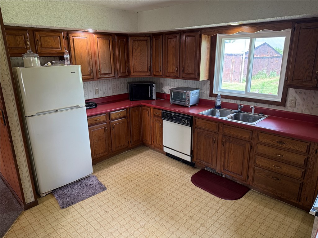 19292 Spg Hl Road Sumner, IL 62466 - Photo 12 of 22
