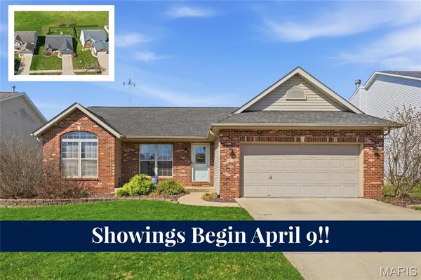 $338,800 | 945 Pacific Crossing Drive, O'Fallon, IL 62269