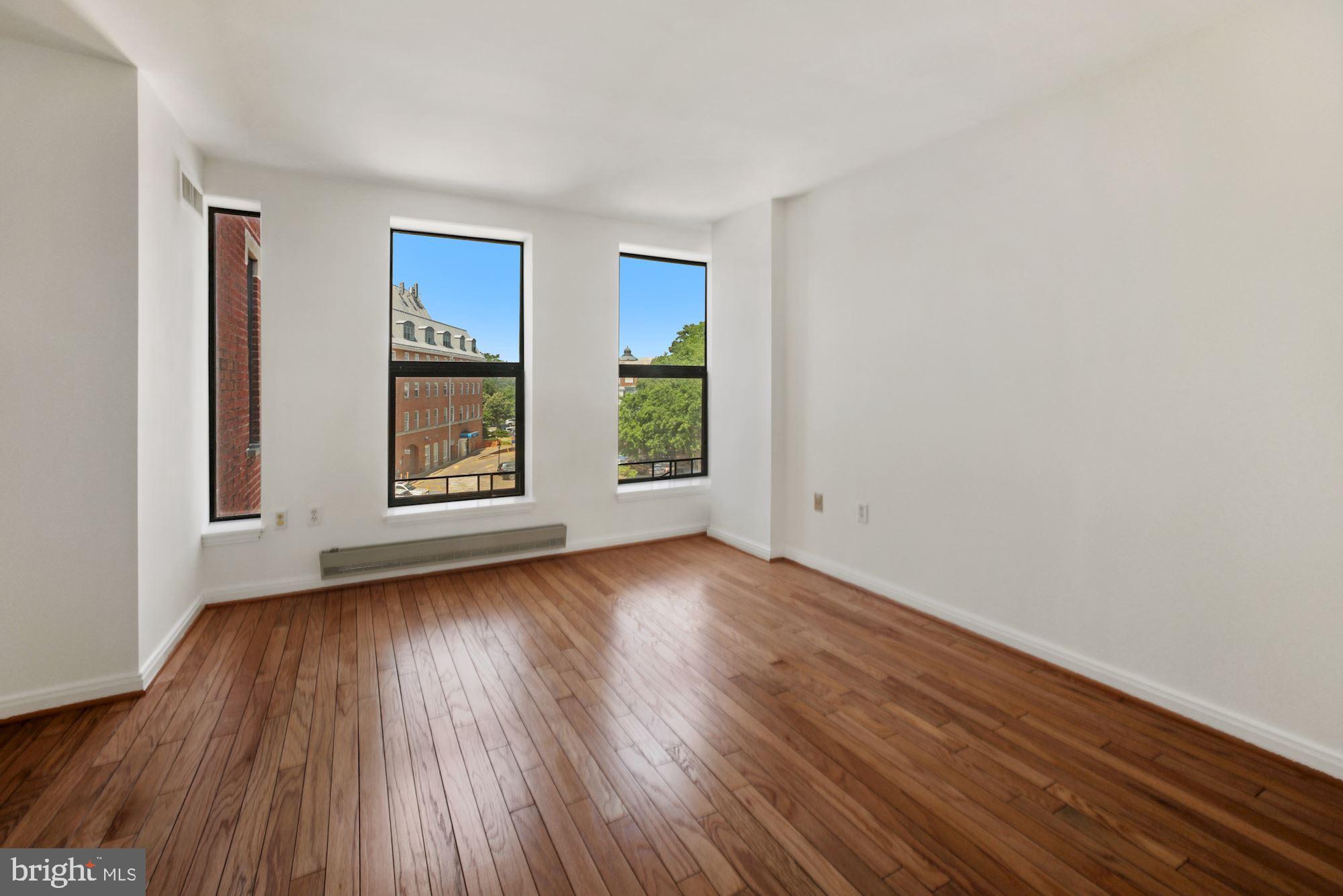 649 C Street Southeast, Unit 404 Washington, DC 20003 - Photo 3 of 10 Living room