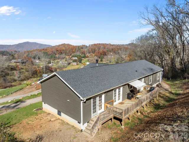 $650,000 | 94 Leopard Drive, Waynesville, NC 28786