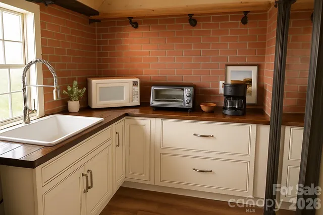 $650,000 | 94 Leopard Drive, Waynesville, NC 28786