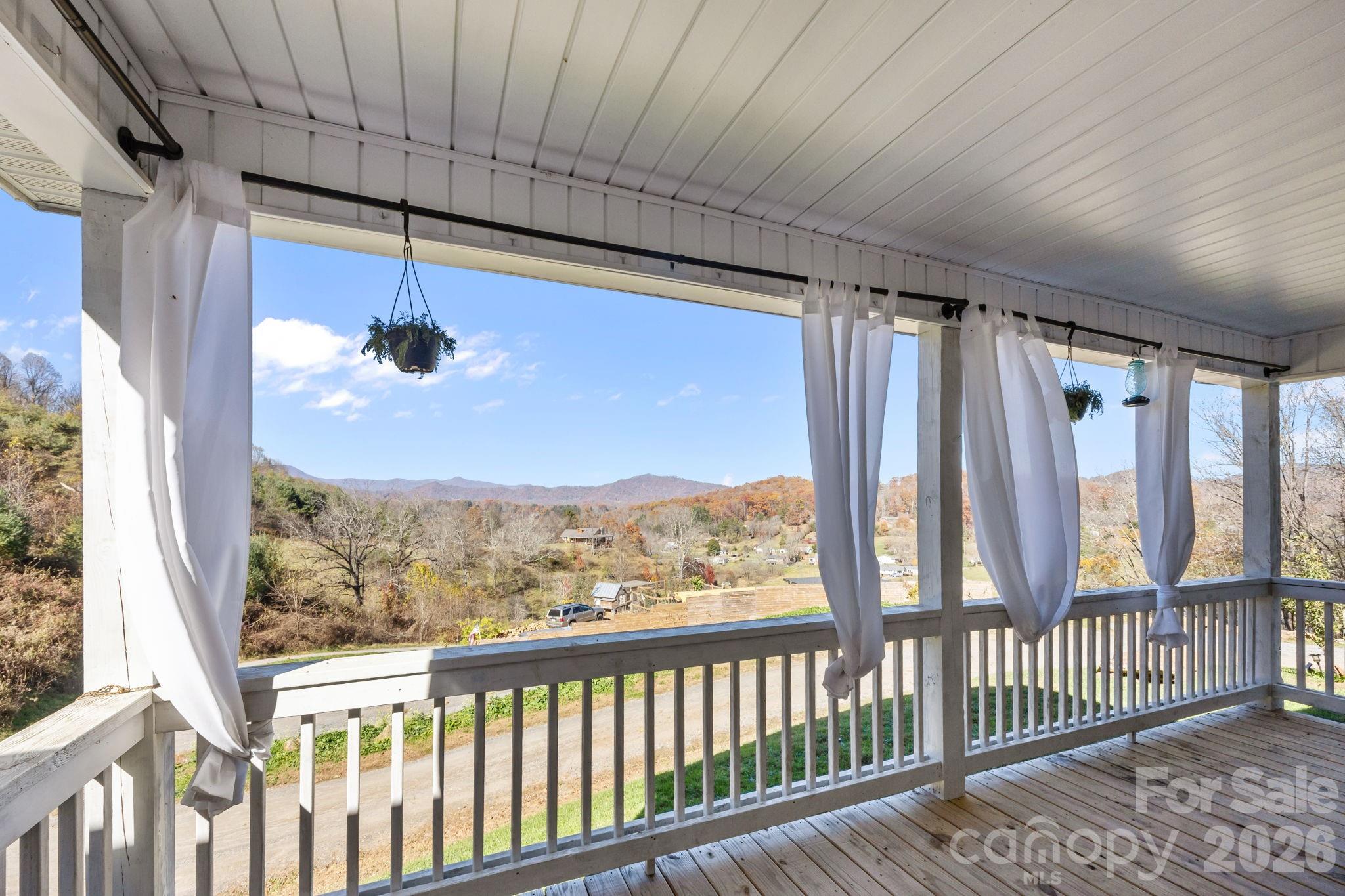 94 Leopard Drive Waynesville, NC 28786 - Photo 7 of 42