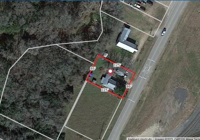 $335,000 | 112 Gazley Street, Smithville, TX 78957