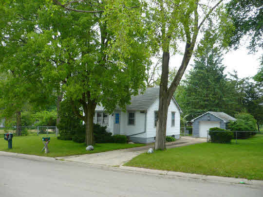 406 Brooke Road Rockford, IL 61109 - Photo 1 of 8 Gallery Image 1