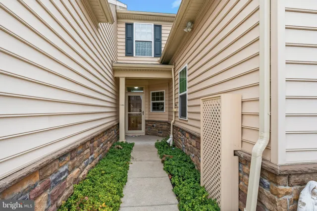 $425,000 | 1125 Arbour Lane, Quakertown, PA 18951