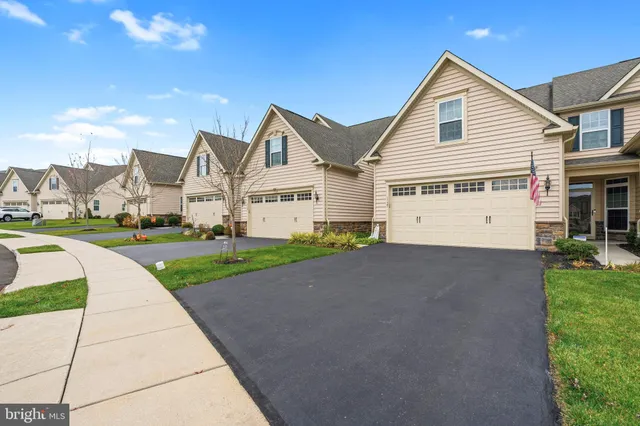 $425,000 | 1125 Arbour Lane, Quakertown, PA 18951
