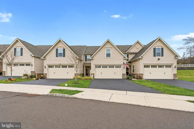 $425,000 | 1125 Arbour Lane, Quakertown, PA 18951