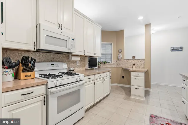 $425,000 | 1125 Arbour Lane, Quakertown, PA 18951