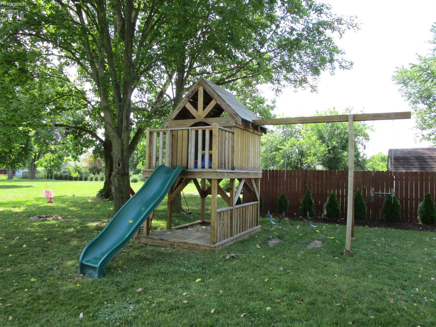 399 South Shock Road Fremont, OH 43420 - Photo 7 of 49 Gallery Image 7