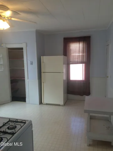 $1,000 | 19 120th Street, Unit 2, Troy, NY 12182